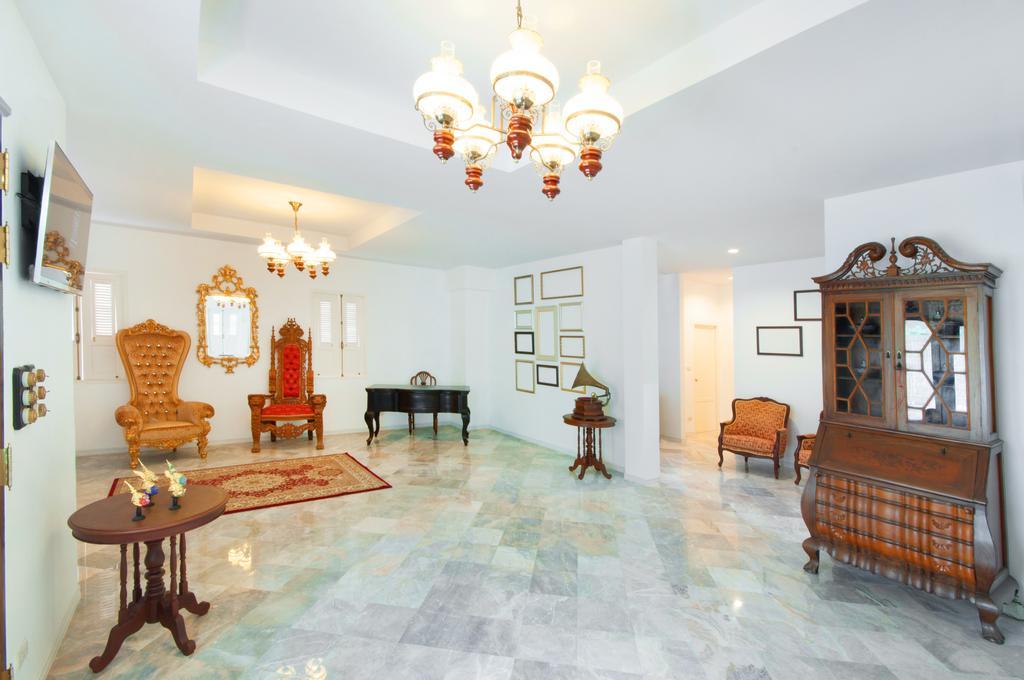 מלון בנגקוק Dharasom' S Colonial House מראה חיצוני תמונה